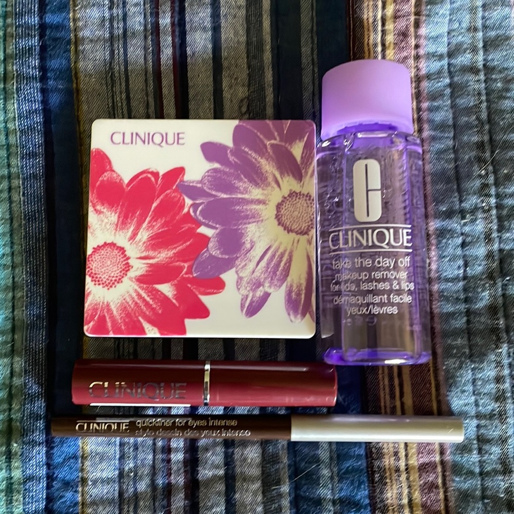 Clinique makeup set. Palette, black honey lipstick, eyeliner and makeup remover